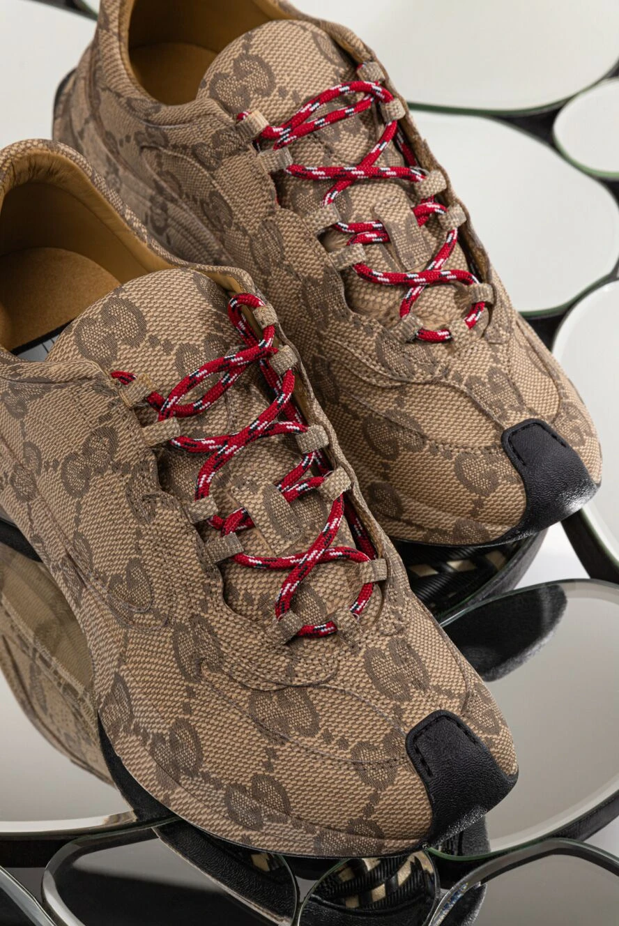 Gucci шкіряні кросівки з монограмою gg run жіночі бежеві 186287