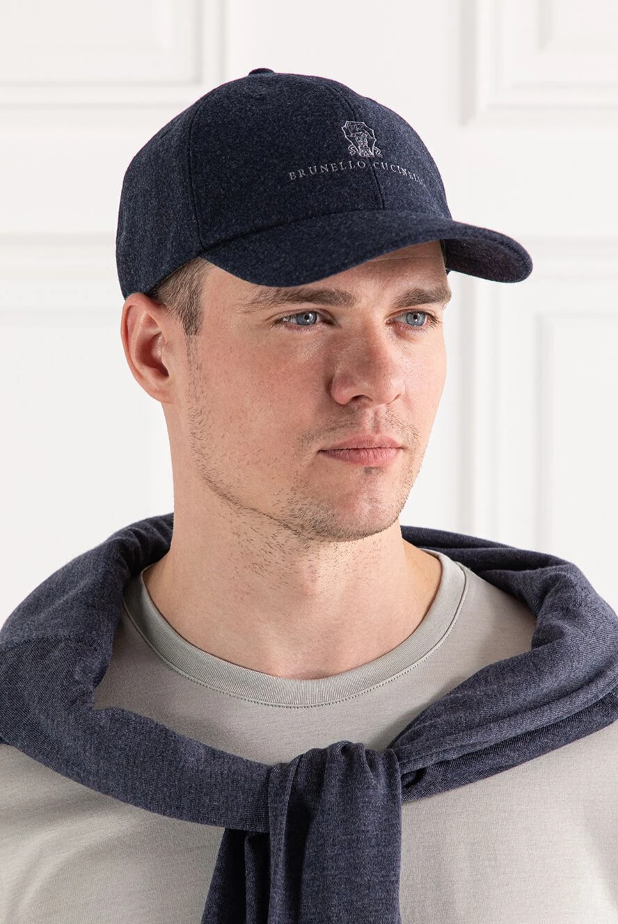 Brunello Cucinelli men's wool cap, dark blue, with brand