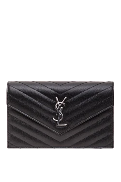 Сумочка на цепочке со стеганой строчкой в ??виде шевронов из зернистой кожи