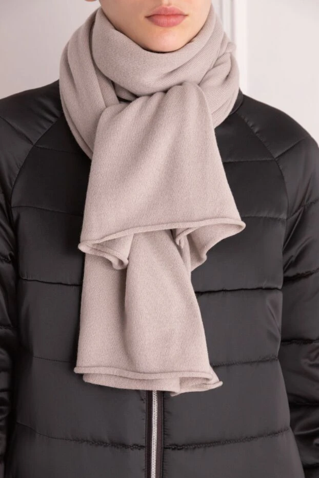 Peserico жіночі шарф з кашиміру бежевий жіночий купити фото з цінами 133528 - фото 2