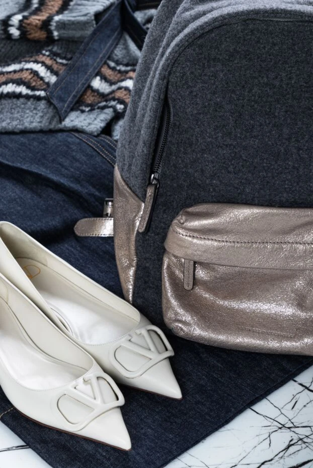 Women's backpack gray with beige pockets - photo 2