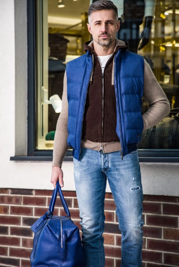 Billionaire spacious travel bag made of genuine leather, blue, with an external pocket 137167 - photo 2