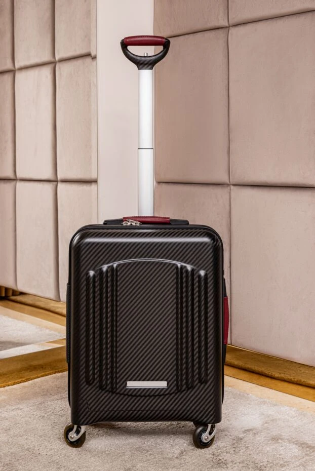Black carbon fiber suitcase - photo 2