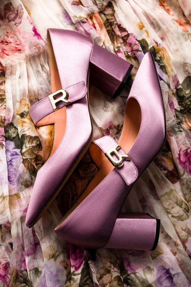 Туфли женские фиолетовые кожаные с пряжкой-логотипом - фото 2