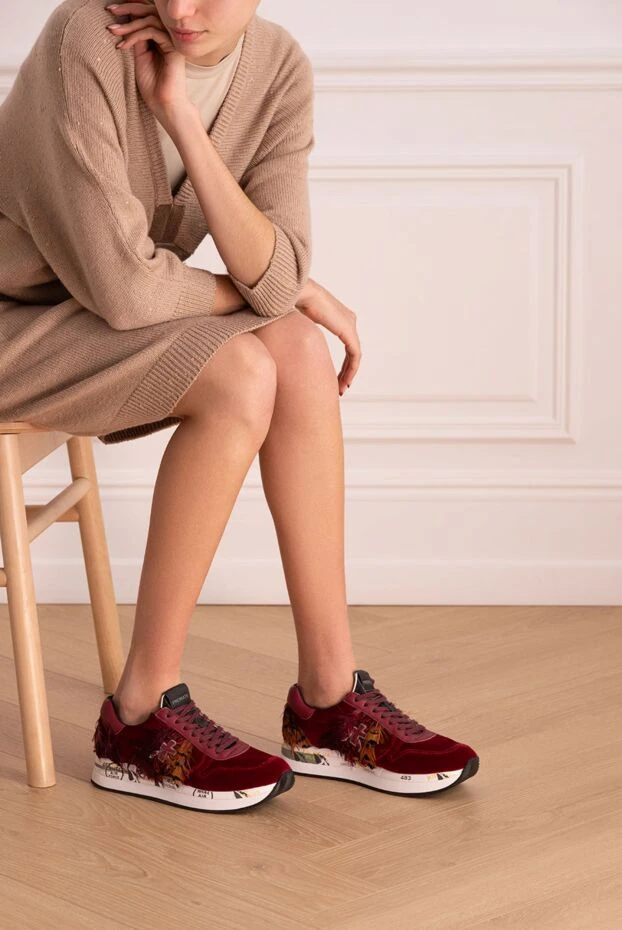 Premiata женские кроссовки из бархата и кожи красные женские купить с ценами и фото 142952 - фото 2