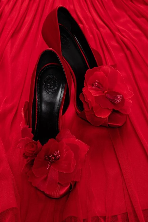 Aleksander Siradekian women's red shoes with a flower 144359 - photo 2