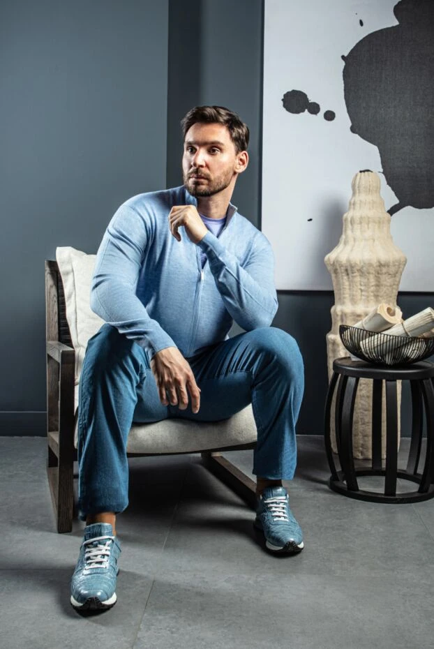 Cesare di Napoli бузкова футболка з рельєфною емблемою лева з гладкого трикотажу 145086 - фото 2