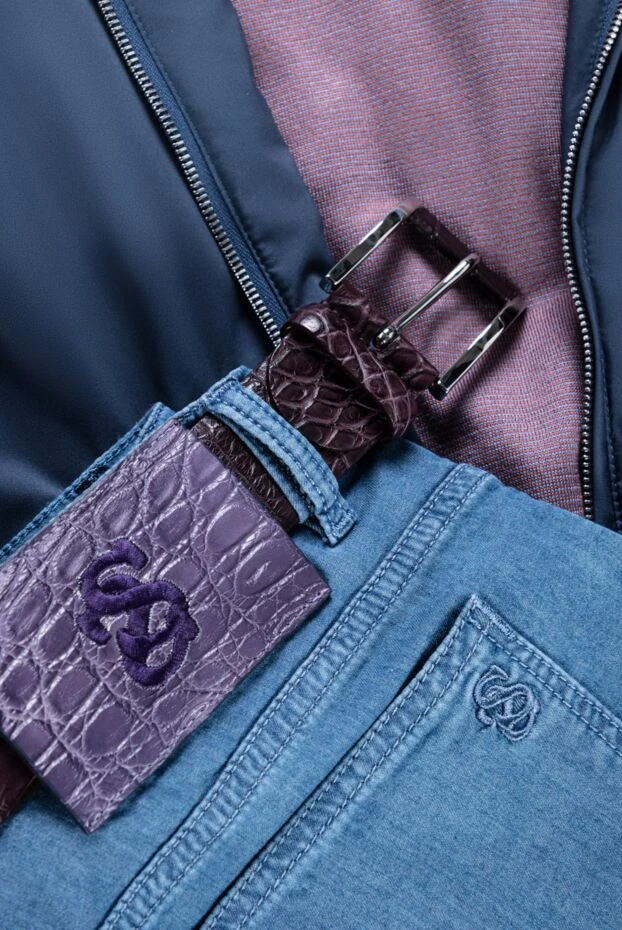 Ремень из фактурной кожи крокодила фиолетово-бордовый мужской - фото 2