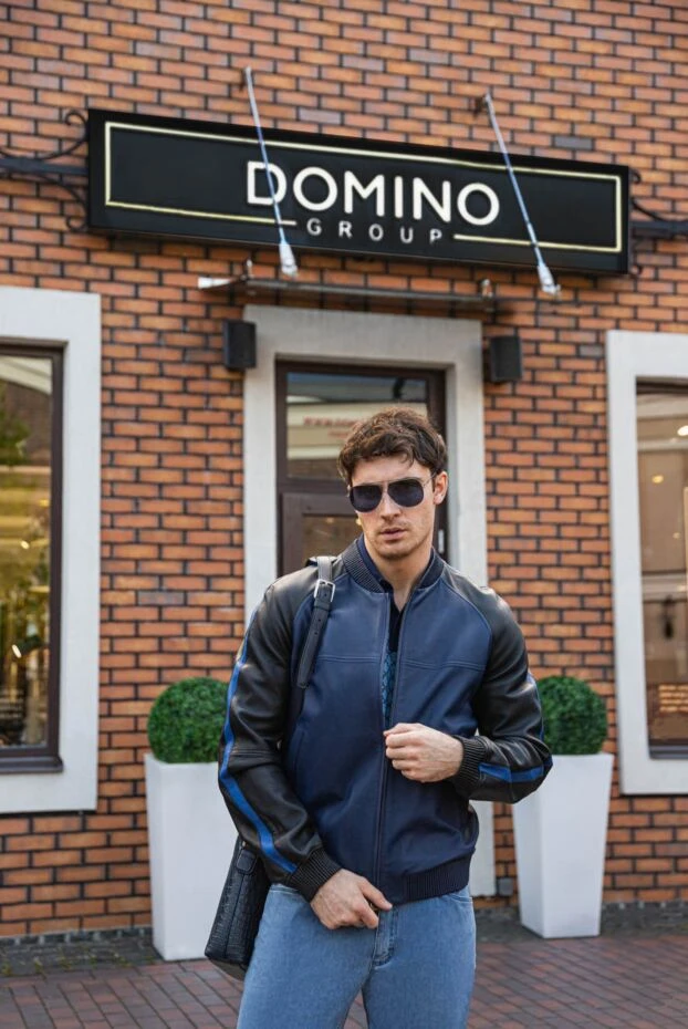 Stefano Ricci бомбер із натуральної шкіри синій із чорними рукавами 149024 - фото 2