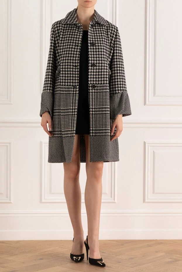 Ermanno Scervino женские пальто из шерсти черное женское купить с ценами и фото 150141 - фото 2