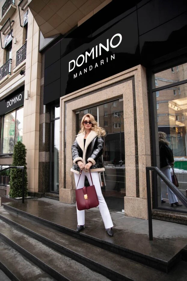 Bottega Veneta women's burgundy leather bag with golden clasp 150543 - photo 3