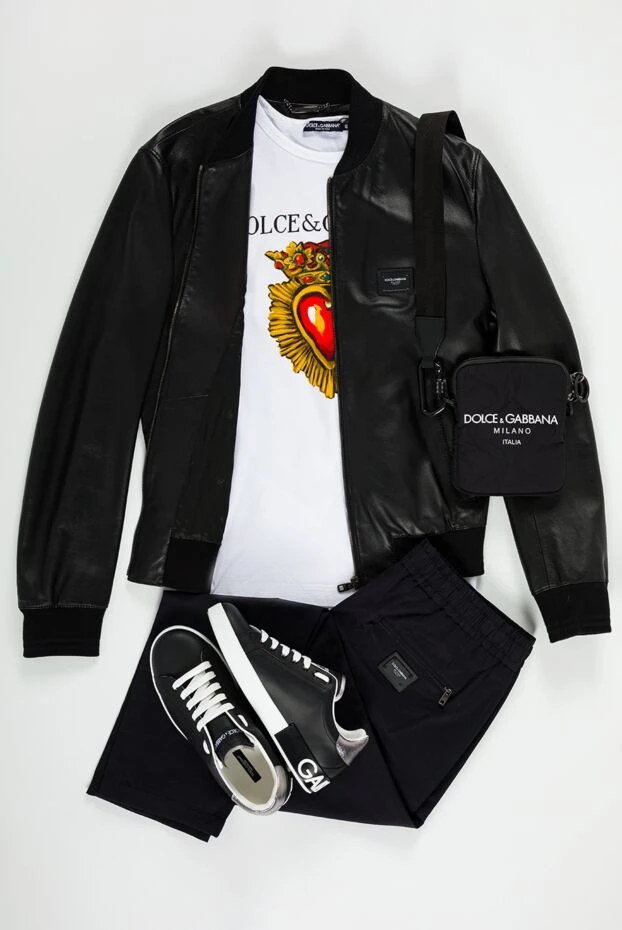 Белая футболка из хлопка с ярким принтом сердца и золотой короной - фото 2