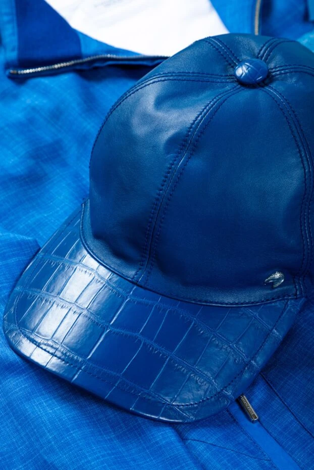 Кепка из натуральной кожи крокодила ярко синяя - фото 2