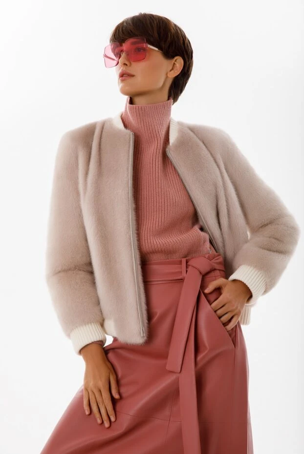 Юбка миди из кожи в розовом оттенке с мягким поясом на талии - фото 2