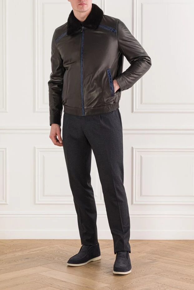 Mens black leather jacket with fur collar and contrast inserts - photo 2