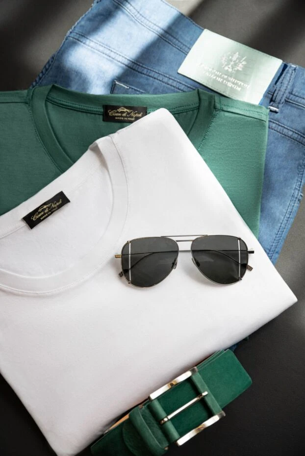 Футболка однотонна зелена з м'якої бавовни з коротким рукавом - фото 2