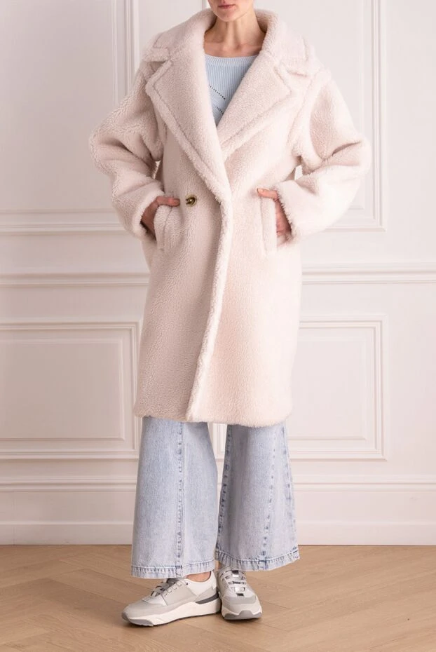 Fleur de Paris woman women's white fur coat made of wool and acrylic 155494 - photo 2