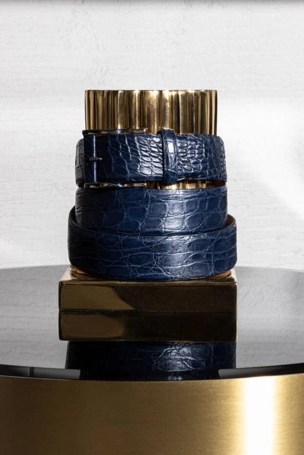 Ремень кожаный с текстурой крокодила темно-синий мужской - фото 2