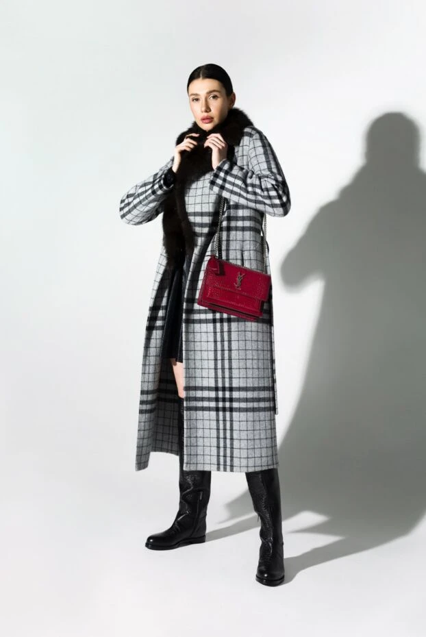 Пальто из соболя и кашемира серое женское - фото 2