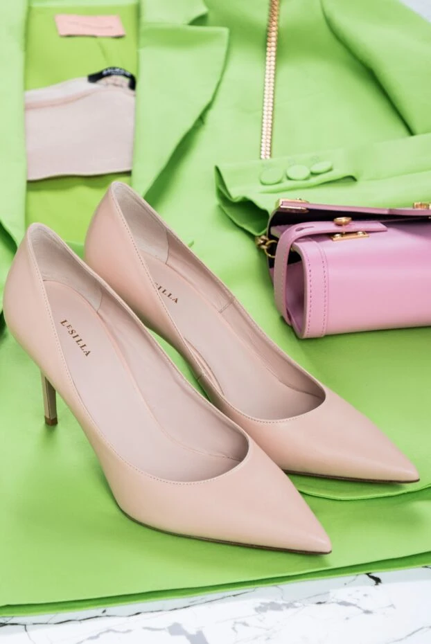 Le Silla туфлі жіночі бежеві шкіряні з гострим носом 157432 - фото 2