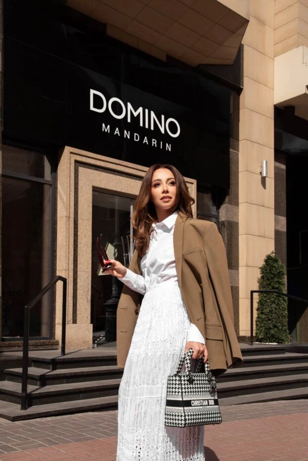 Ermanno Scervino lace white skirt with embroidery along the hem and an accent on the hip line 158720 - photo 2