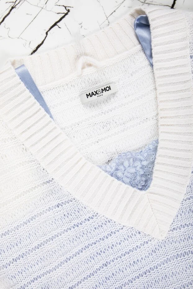 Max&Moi женский шёлковый топ нежного голубого оттенка с декоративным ажурным узором 158876 - фото 2