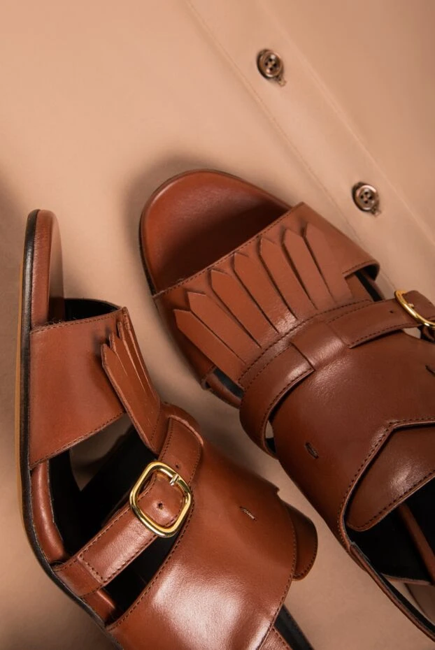 Doucal`s sandals for women brown leather with buckles and fringe 159017 - photo 3