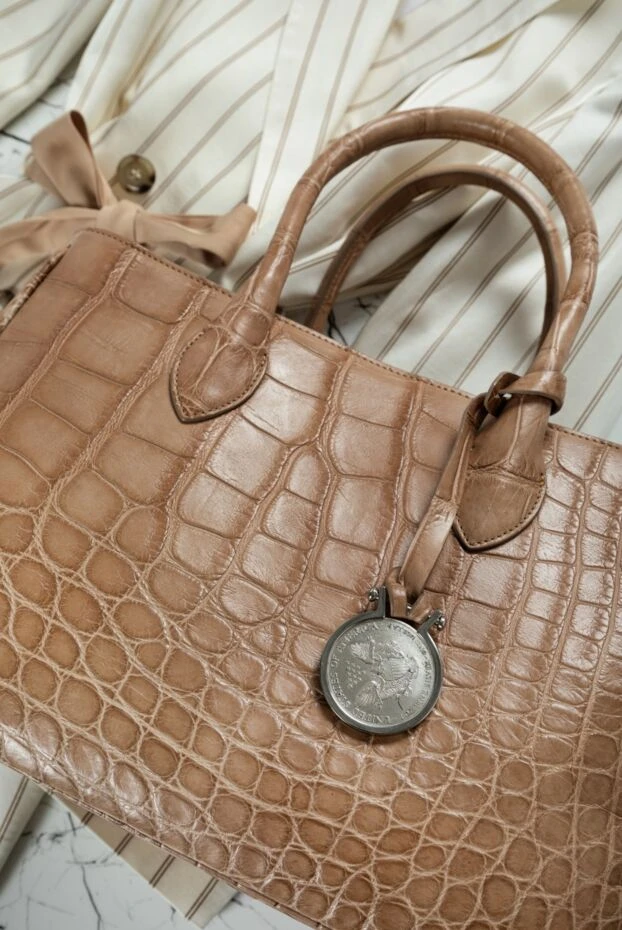 Tardini women's rectangular large brown bag made of textured leather 159240 - photo 2