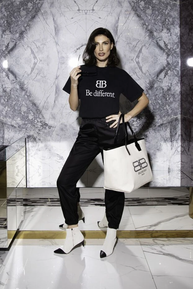 Isabel Marant women's white ankle boots with a black toe 159537 - photo 2