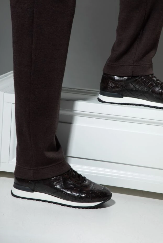 Cesare di Napoli кроссовки из кожи крокодила тёмно-коричневые 160149 - фото 2