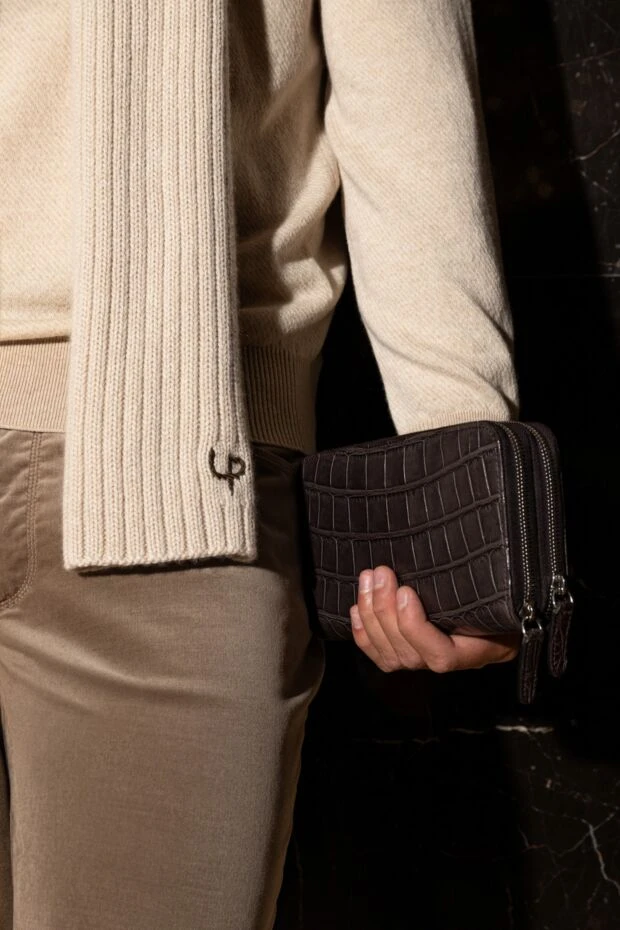 Cesare di Napoli men's crocodile leather clutch with two zipped compartments 160233 - photo 2