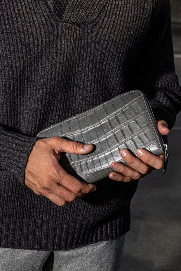 Cesare di Napoli men's dark gray crocodile leather clutch-wallet with zipper 160240 - photo 2