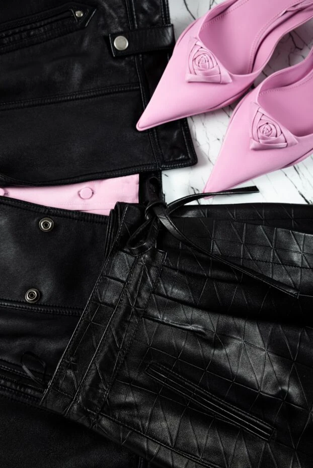 Saint Laurent шкіряні шорти на зав'язці чорні жіночі 160322 - фото 2