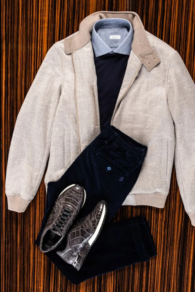 Mens beige wool and cashmere bomber jacket with high collar and buttons - photo 2