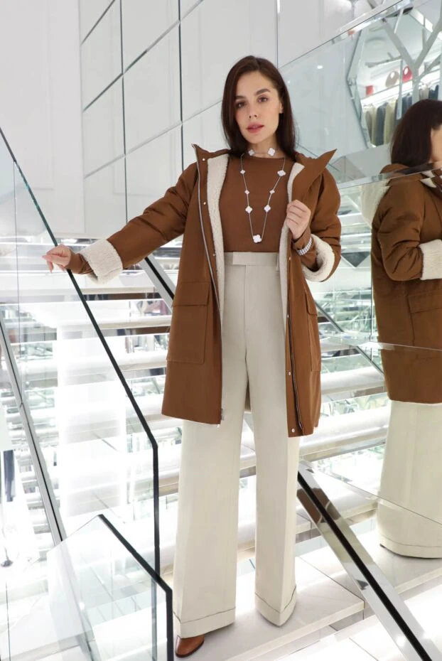 Bottega Veneta women's straight wool trousers beige 161509 - photo 2