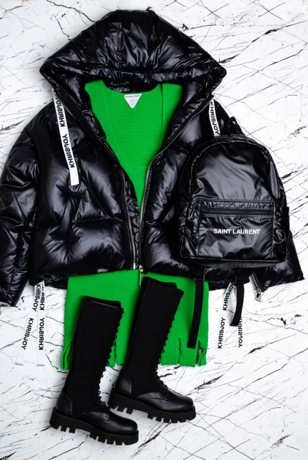 Bottega Veneta green jersey dress with shaped trim along the bottom and a deep neckline 161512 - photo 2