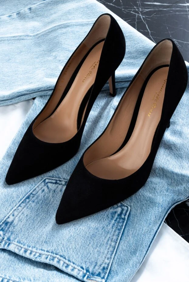 Gianvito Rossi туфлі-човники класичні жіночі чорні з нубуку 161881 - фото 2