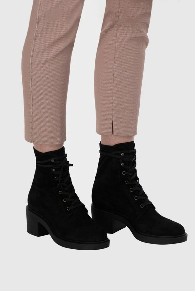Gianvito Rossi жіночі черевики з нубуку чорні жіночі купити фото з цінами 161883 - фото 2