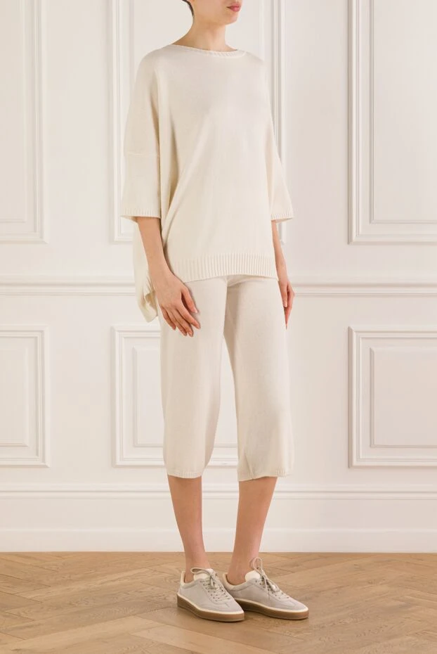 Rocco Ragni cream walking suit with feather trim on sleeves and trousers 162307 - photo 3