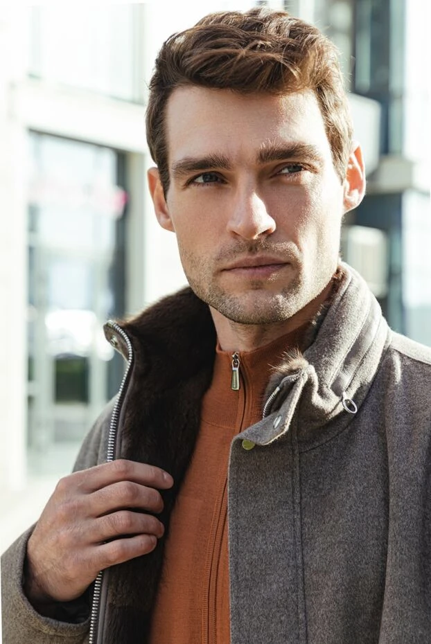 Куртка кашемірова подовжена на хутрі з кишенями-клапанами бежева чоловіча - фото 2