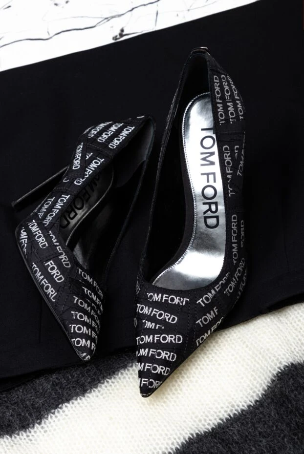 Tom Ford women's black shoes with a logo print 163026 - photo 2