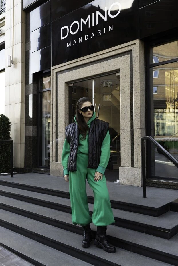 Valentino women's high black leather boots with a strap and logo 163771 - photo 2