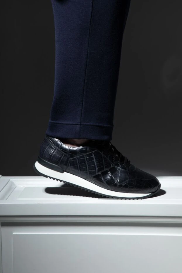 Cesare di Napoli люксовые кожаные кроссовки из крокодила на амортизирующей подошве черные 165035 - фото 2