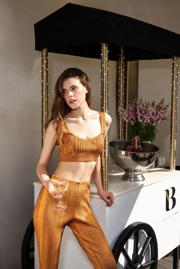 Herve Leger костюм женский топ и брюки из металлизированного трикотажа золотисто-медный 166169 - фото 3