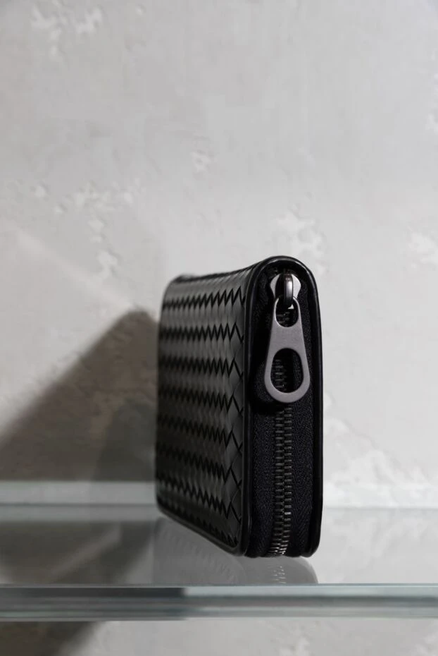 Bottega Veneta men's black leather intrecciato piccolo clutch with a zipper 166503 - photo 3