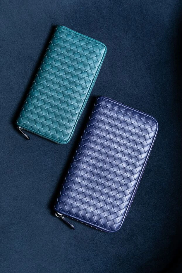 Bottega Veneta клатч-гаманець шкіряний intrecciato piccolo зелений на блискавці 166504 - фото 2