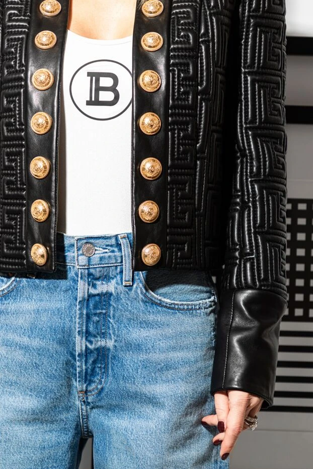 Balmain жакет чорний з фактурним візерунком та золотими гудзиками зі шкіри 168341 - фото 2