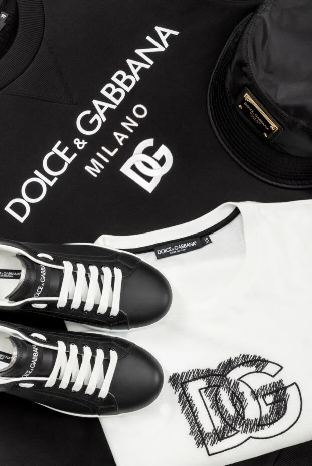 Dolce & Gabbana men's minimalist white t-shirt with expressive logo 168481 - photo 2