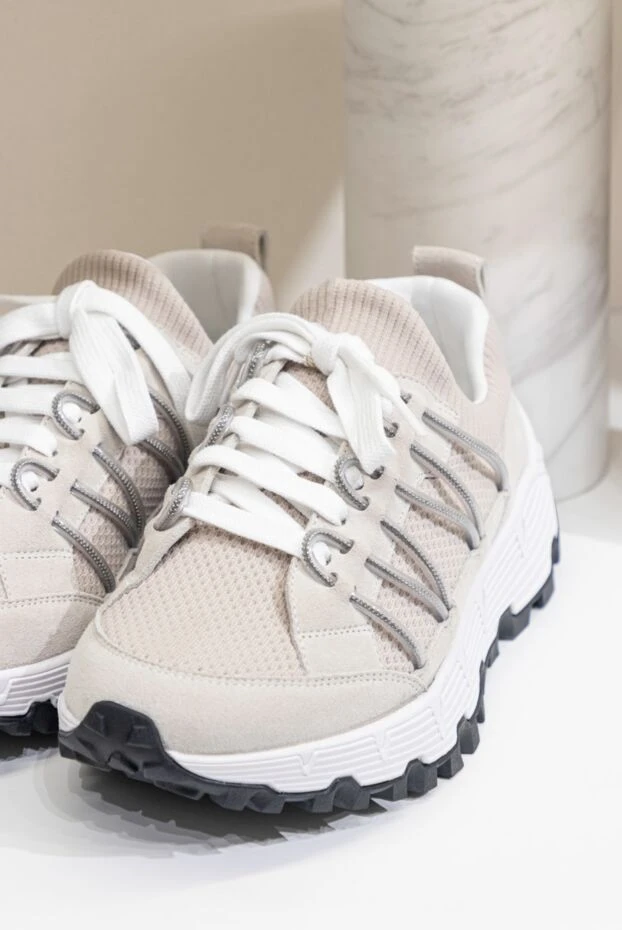Women's sneakers with mesh inserts and white laces in beige - photo 2