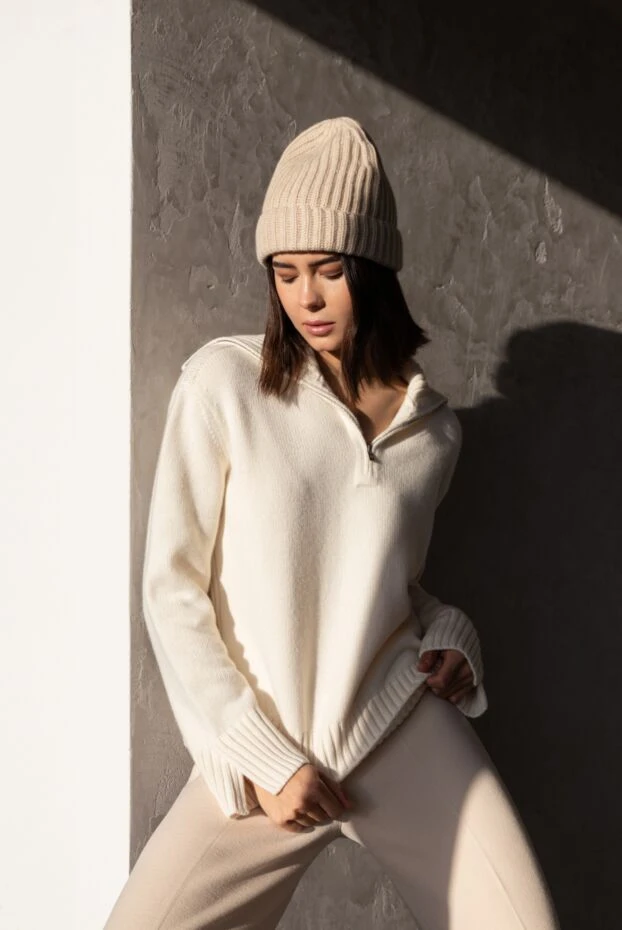 Loro Piana шапка-бини кашемировая бежевая женская в рубчик 169746 - фото 3